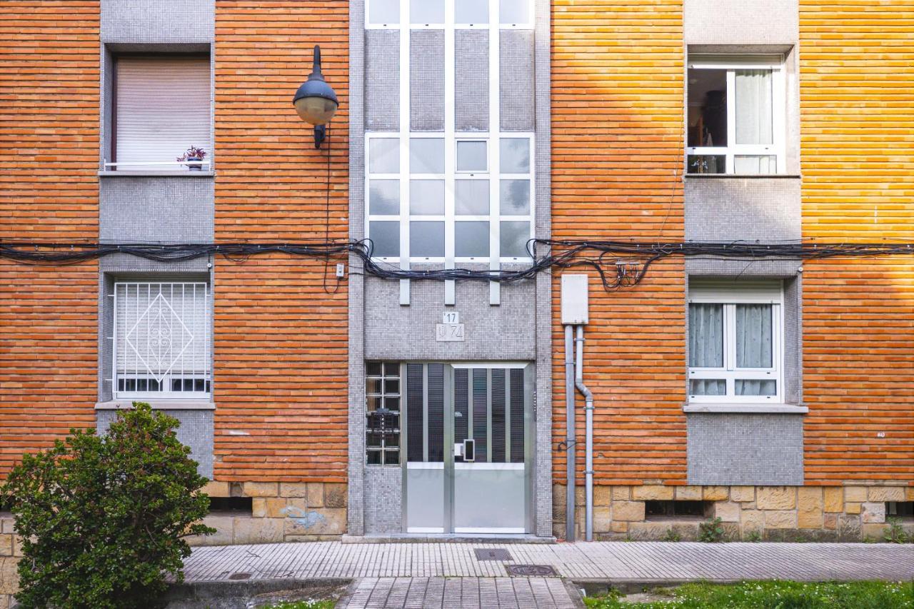 Апартаменты El Llar Del Gueelu Хихон Экстерьер фото